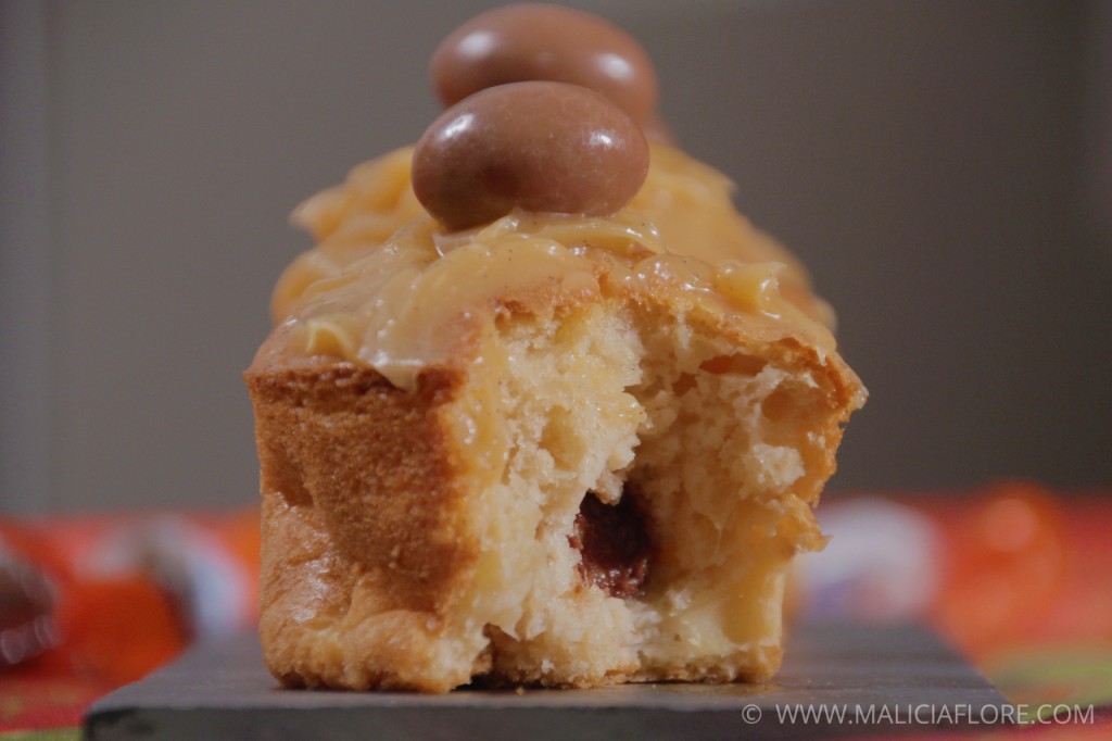 Muffin pomme, poire, cœur Schoko-Bons® et topping au caramel vanillé